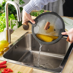 IKEA KLIPPFISK  (ИКЕА КЛИППФИСК)  -  Кастрюля с крышкой - антипригарная стекло/дерево сине-черная 5 л