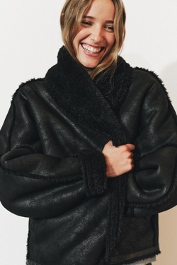 ZARA КУРТКА ИЗ ИСКУССТВЕННОГО МЕХА — ZW COLLECTION, ЧЕРНЫЙ