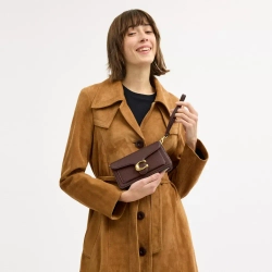COACH СУМКА ЧЕРЕЗ ПЛЕЧО TABBY 19 С ЦЕПОЧКОЙ, ТЕМНО-КОРИЧНЕВЫЙ