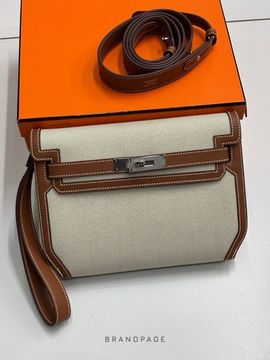Сумка бежевая с коричневой отделкой от Hermès BP5-962967