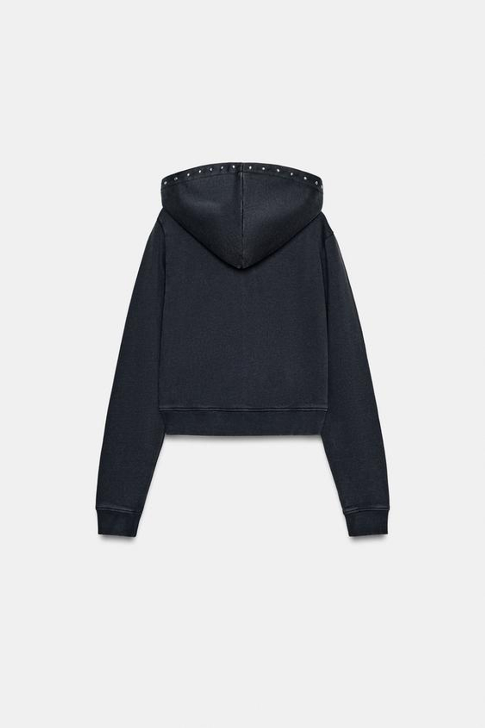 Свитшот с заклепками и эффектом потертости - ZARA