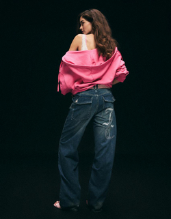 BERSHKA X JUICY COUTURE ДЖИНСЫ С ВЫШИВКОЙ, СВЕТЛО-ГОЛУБОЙ