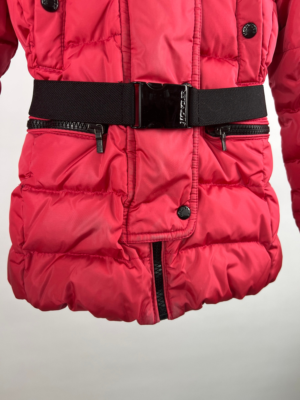 Пуховик Moncler