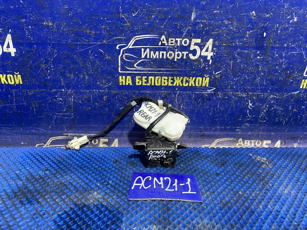 Замок багажника TOYOTA IPSUM 2002