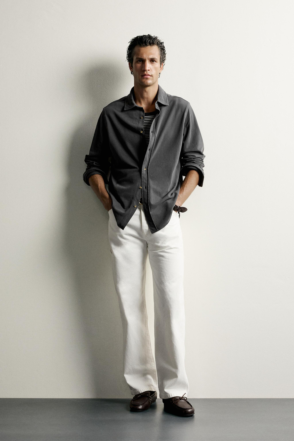РУБАШКА REGULAR FIT ИЗ ПИКЕ С ЭФФЕКТОМ ПОТЕРТОСТИ — ZARA