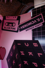 Black Pink