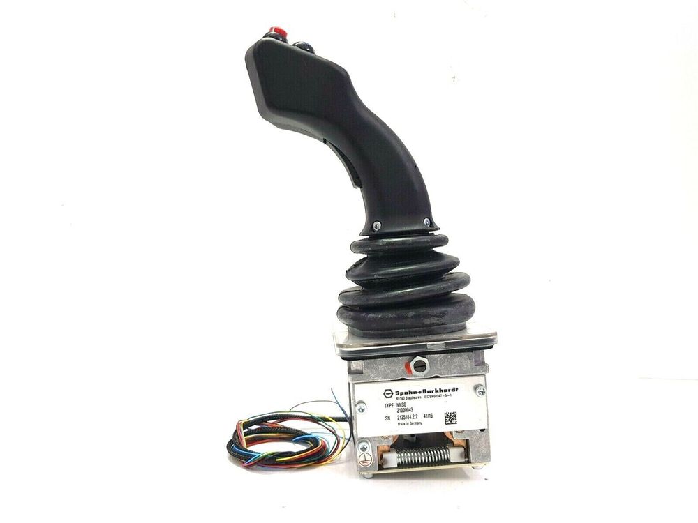 NNS021000043