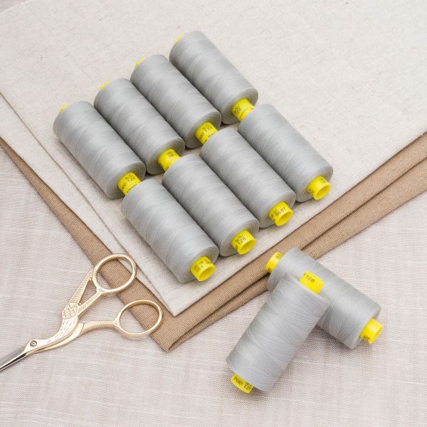 Нитка Gutermann Mara 120 (1000 метров), 1 кат., универсальная | 8607 галечный серый
