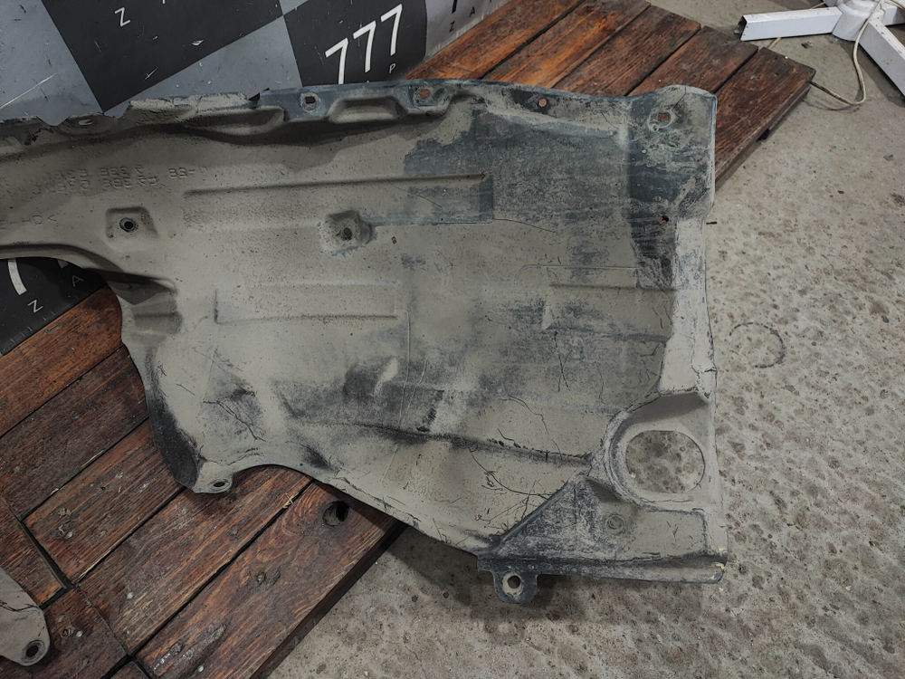 Подкрылок передний левый Toyota Camry (XV70) 17-нв Б/У Оригинал 5380633080