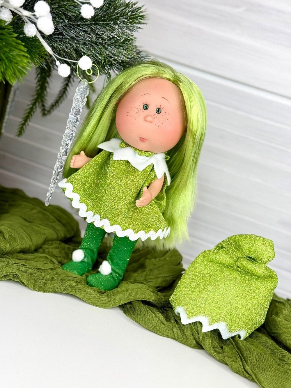 Кукла для девочки виниловая 23см Маленькая Мия (3107)