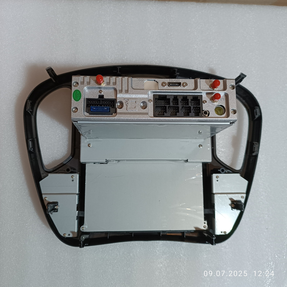 Установочный комплект для NISSAN Juke 2010+  KUBERG ZF-1165-Q6