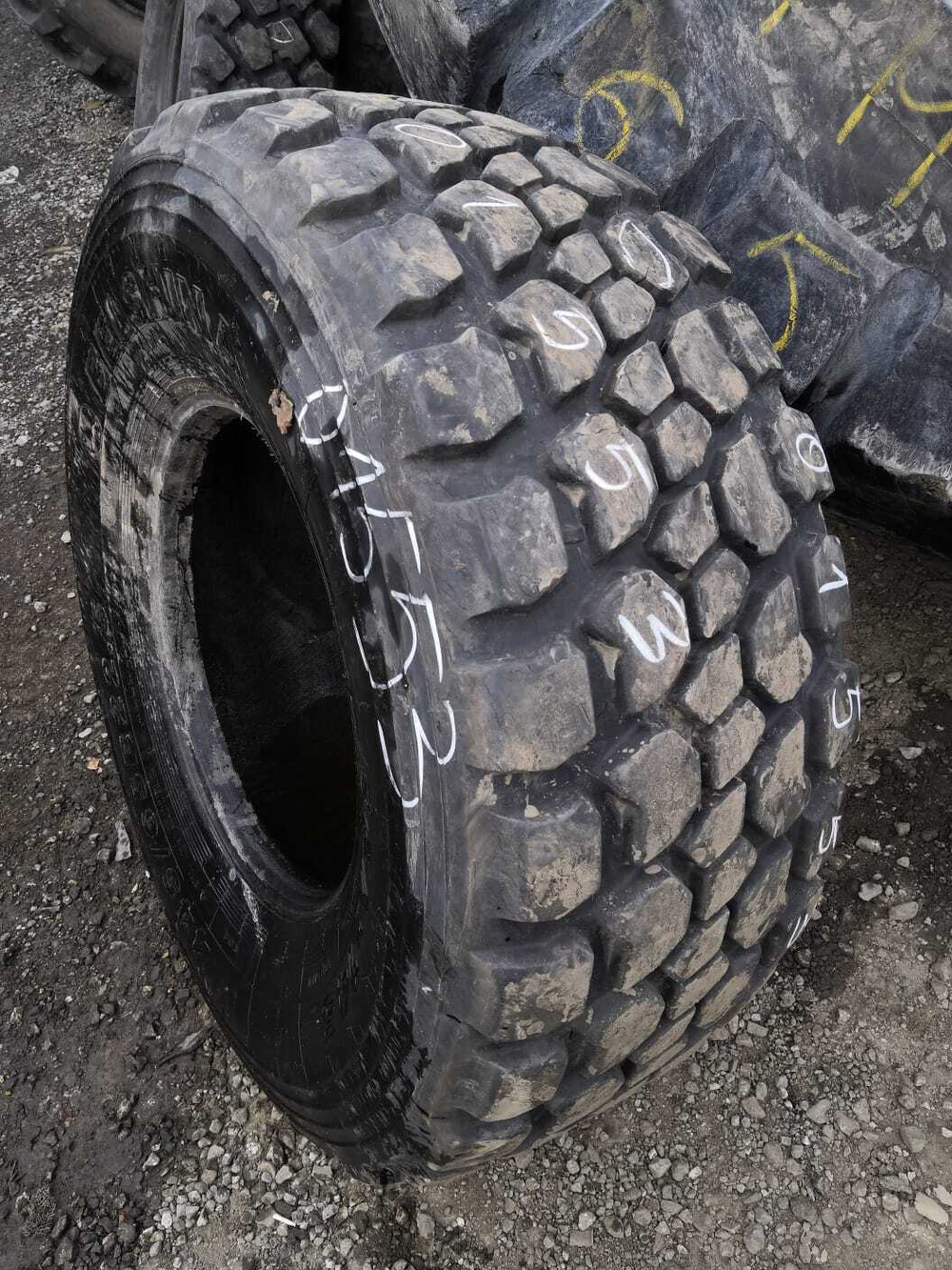 445/65RR22.5 Belshina Бел-145 шина б/у