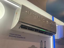 Сплит-система инверторного типа Electrolux Smartline DC EACS/I-09HSM/N8_V2 комплект