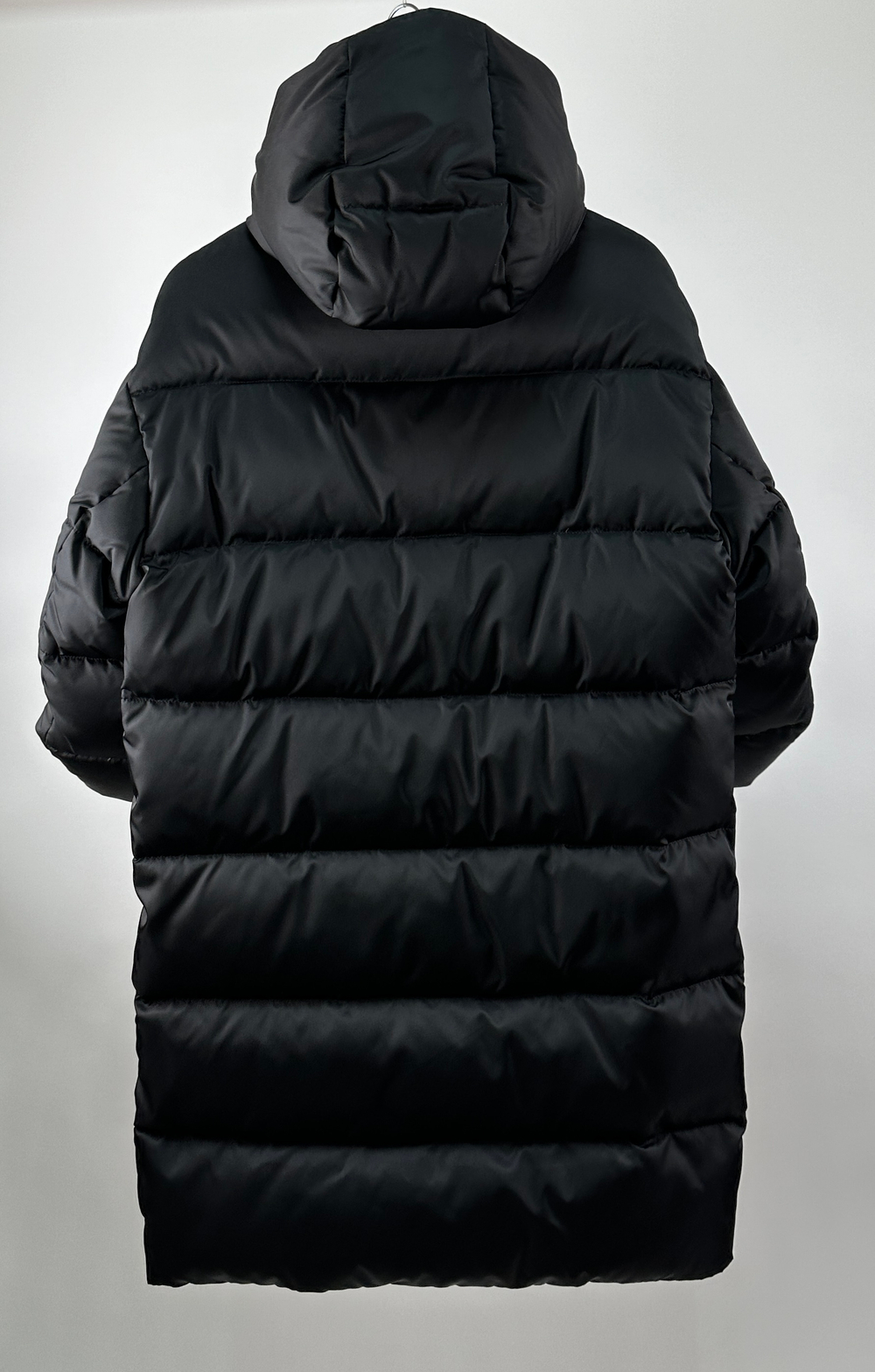 Пуховик Prada