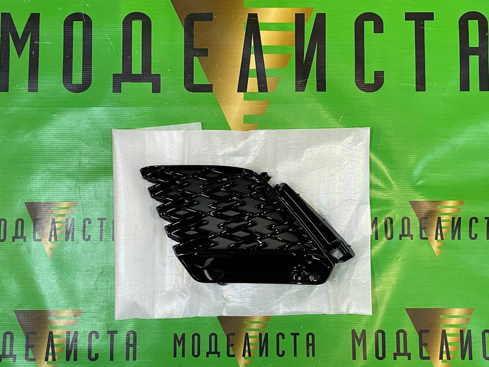 Решетка Бампера TOYOTA 5216148030