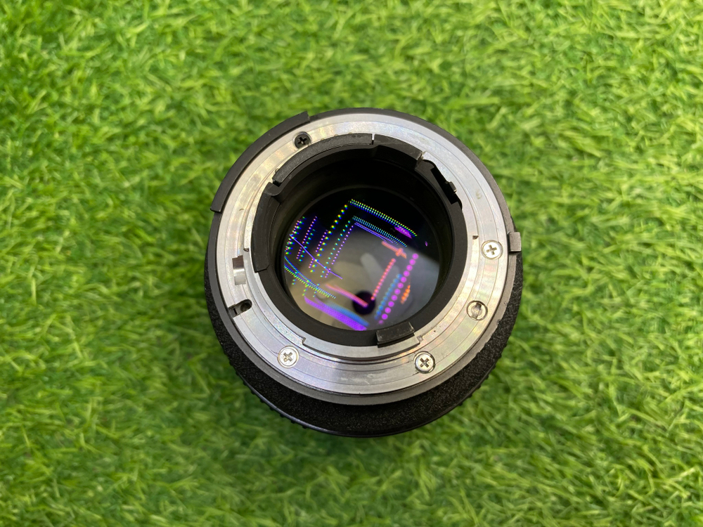 Nikon 105mm 2D AF DC-Nikkor