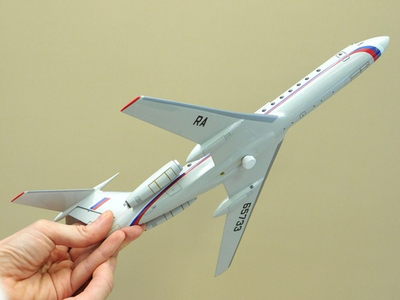 Модель самолета Ту-134Б-3 (М1:100, СЛО Россия)