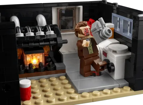 Конструктор LEGO Ideas 21330 Один дома