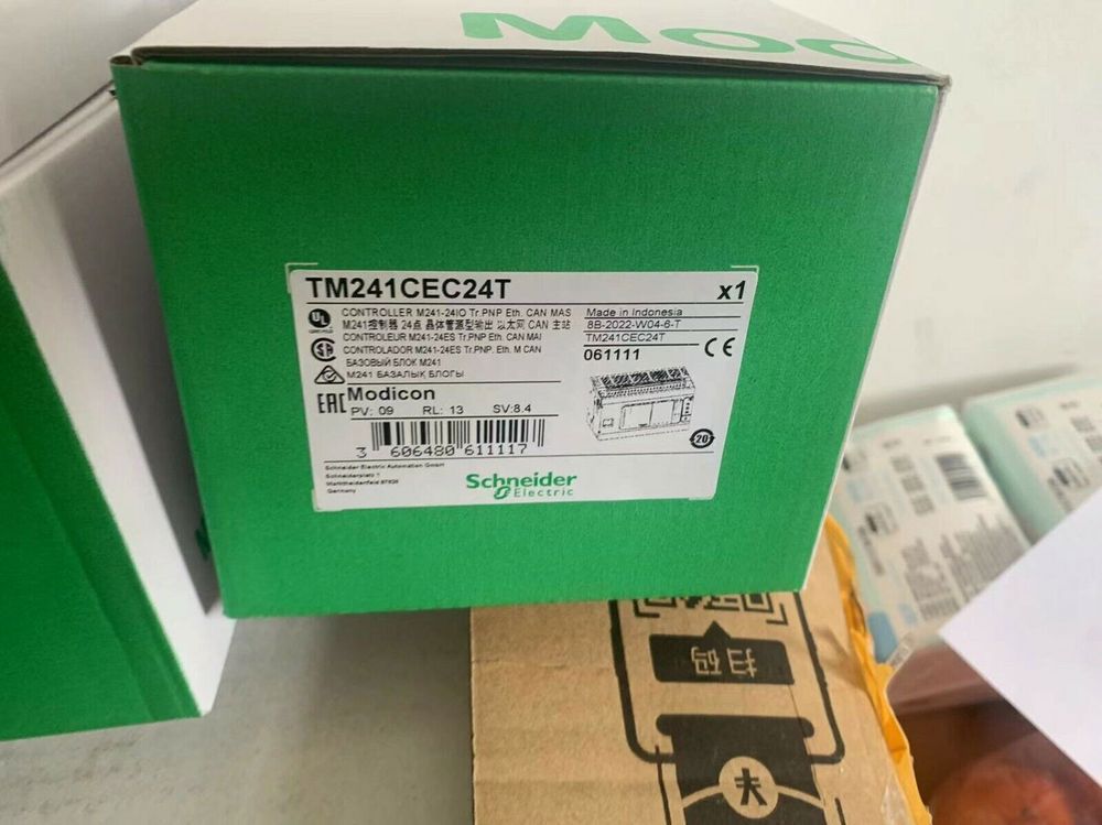 TM241CEC24T TM241CEC24T