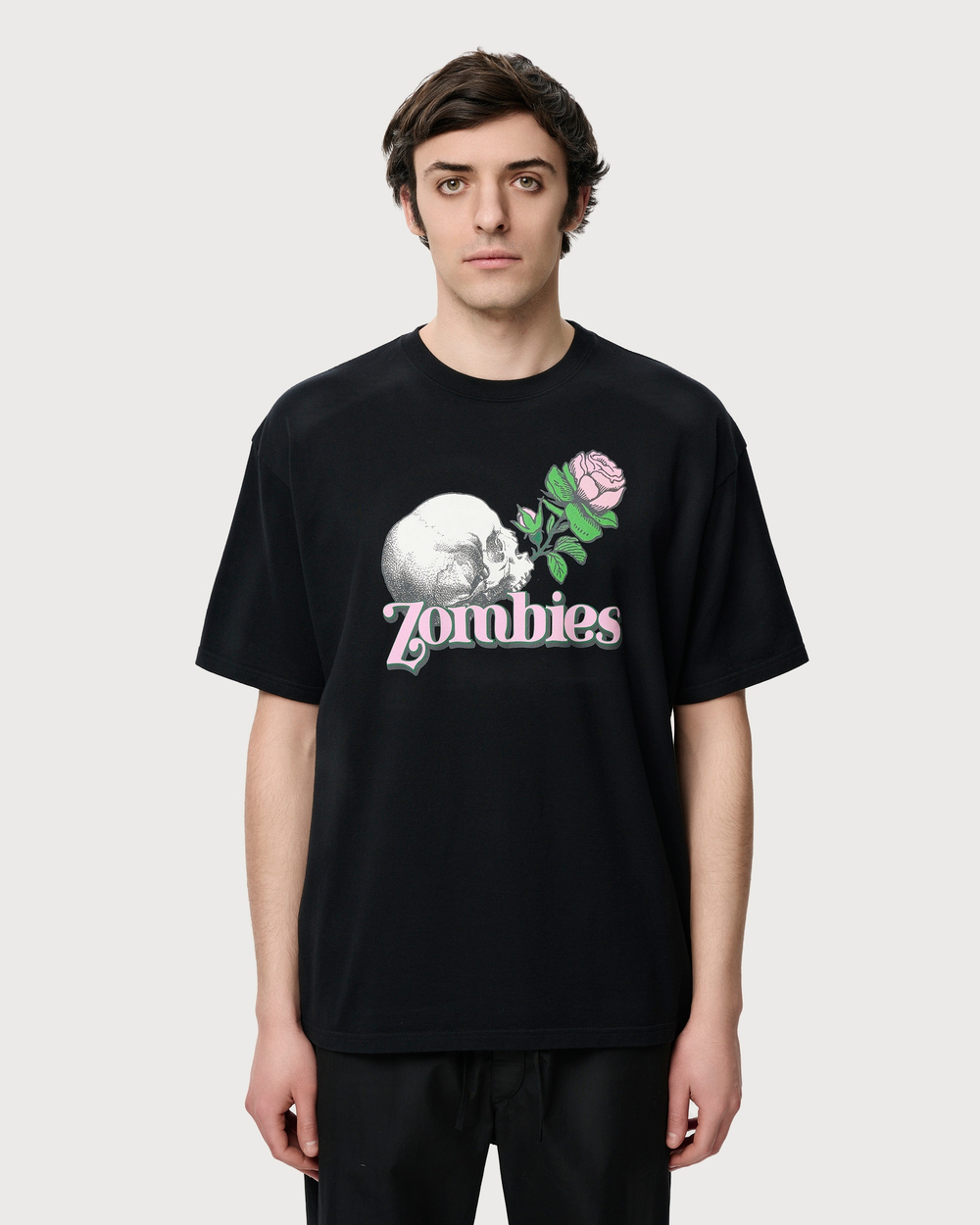 UNDERCOVER ФУТБОЛКА ЧЕРНАЯ ПРИНТ ZOMBIES