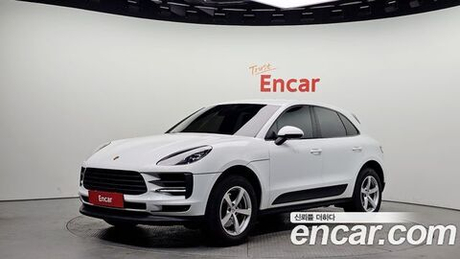 Porsche Macan 2.0 — 2020
