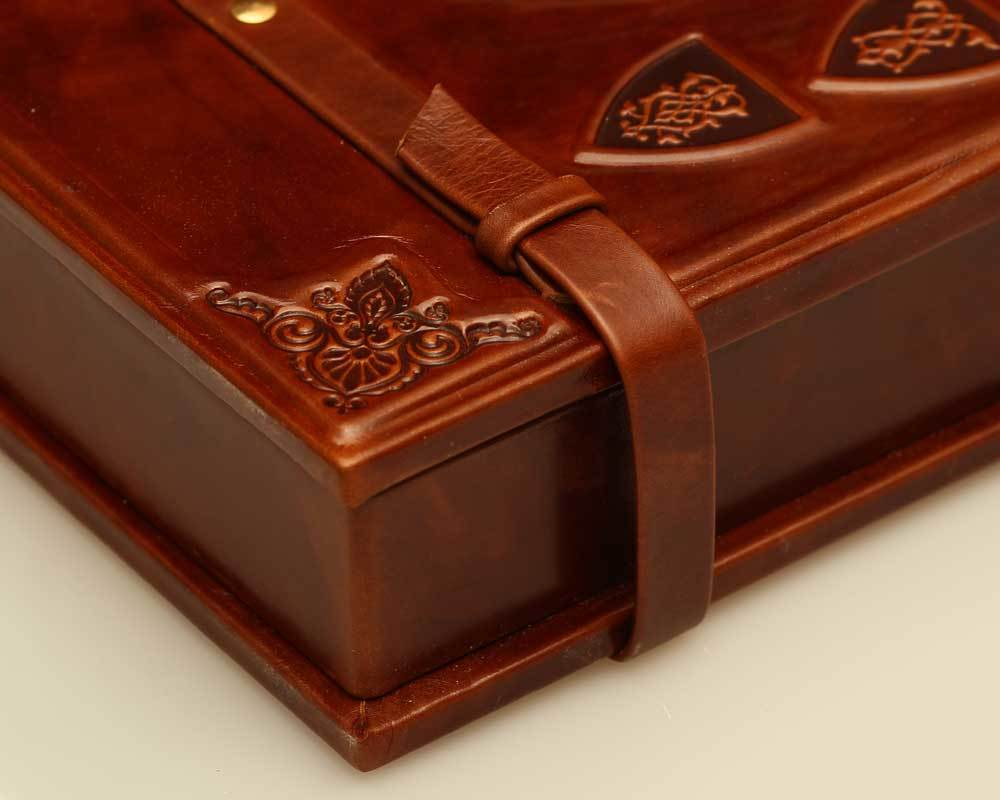Родословная книга Элитная (кожа с тиснением)