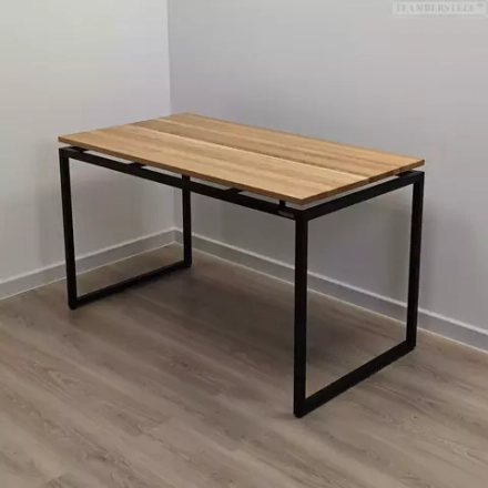 Стол деревянный обеденный