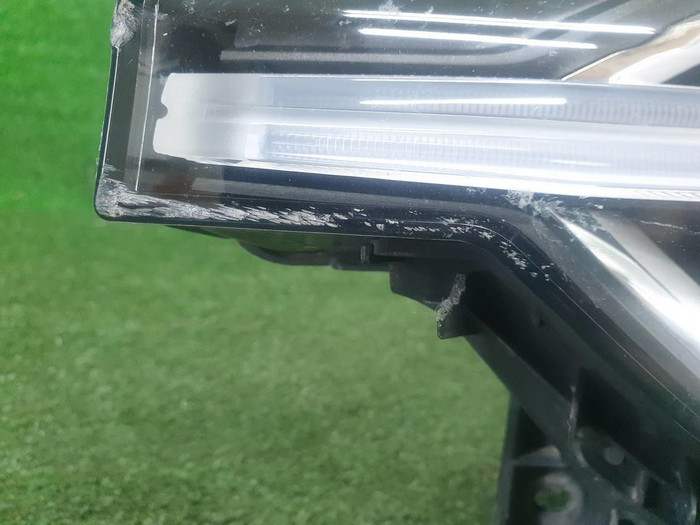 Фара левая Volvo XC60 2 (2017-2021) LED
