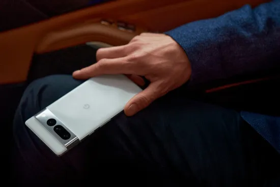 Смартфон Google Pixel 7 Pro 12/128 Гб снежно-белый