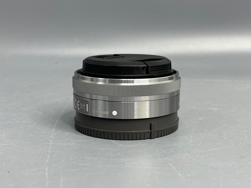 Sony 16mm 2.8 E