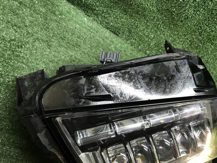 Фара левая Cadillac Escalade 4 (14-20) LED