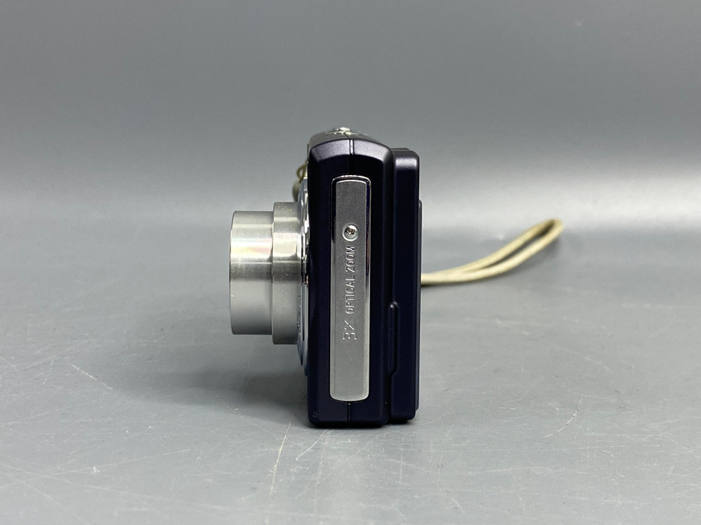 Sony Cyber-shot DSC-W90