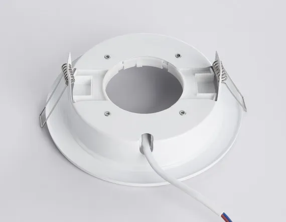 Точечный светильник Standard Spot TU1501 Ambrella