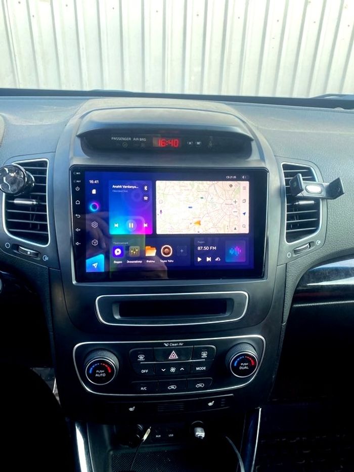 Магнитола для KIA Sorento 2 XM 2012-2020 c экраном климата снизу - Canbox 9-1404 Qled, Android 10, Быстрая, SIM-слот