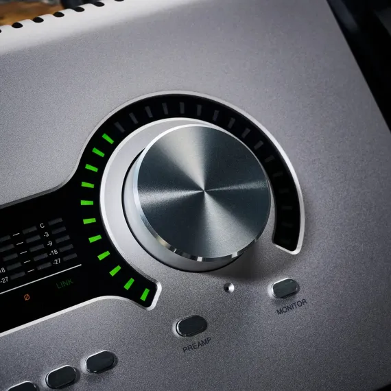 Universal Audio Apollo x4 Gen 2 Essentials+ Edition Silver