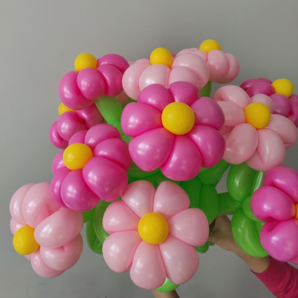Ромашка из шаров