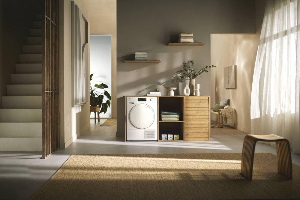 Сушильная машина Miele TSC 663 WP