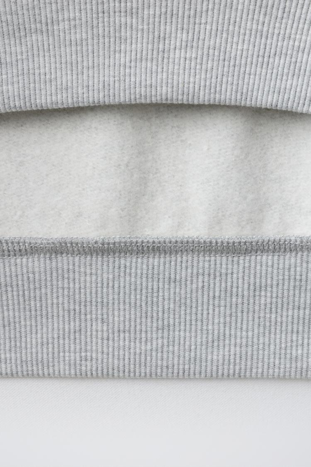 ZARA ТОЛСТОВКА С ПРИНТОМ TEAM SIX SEVEN, СЕРЫЙ МЕЛАНЖ