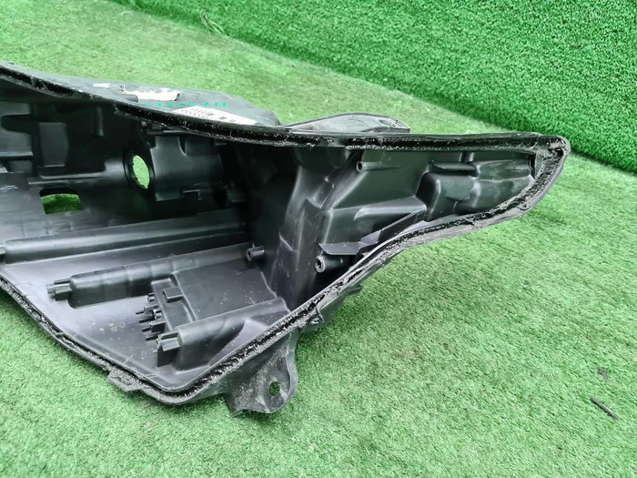 Корпус фары левый Range Rover Sport 2 L494 (17-22)