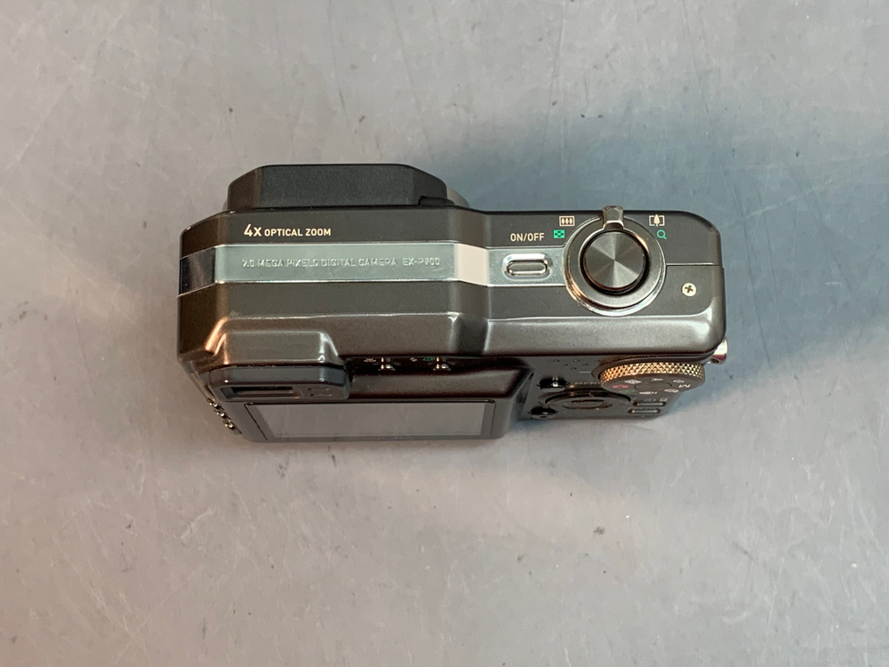 Casio Exilim EX-P700