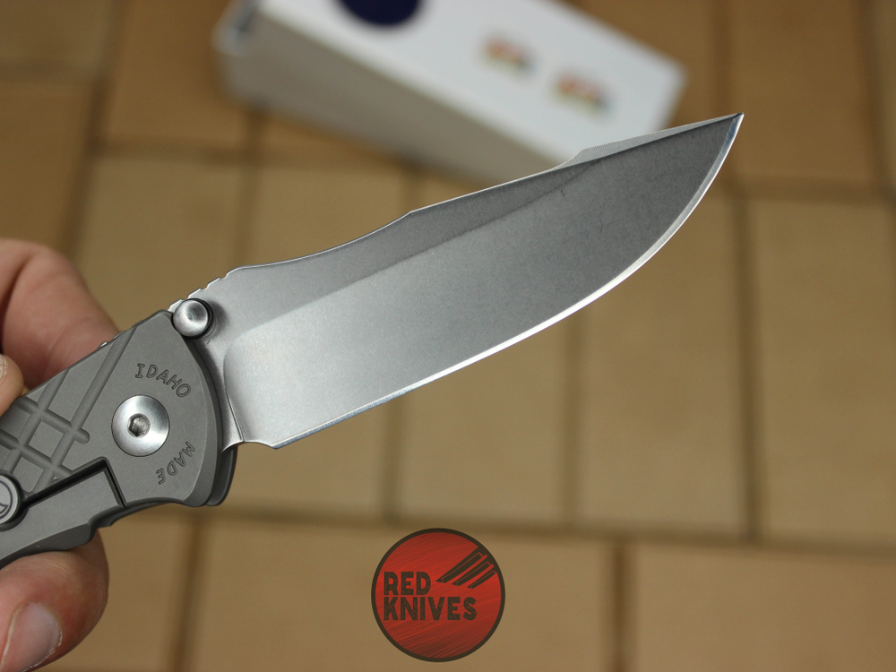 Нож Chris Reeve Umnumzaan Standard - рукоять титан CR/UMNUS
