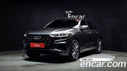 Audi Q8 55 TFSI Quattro Premium — 2021