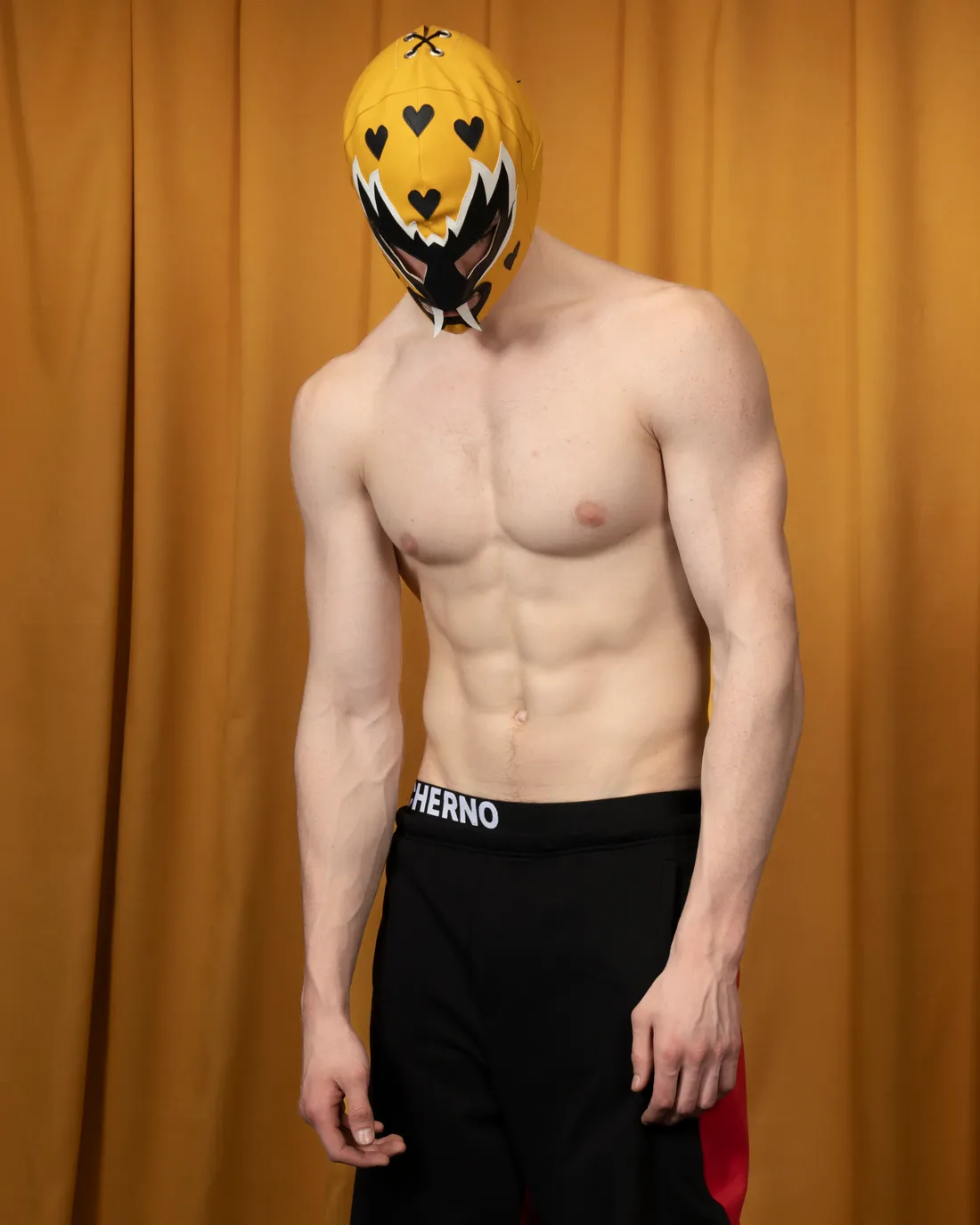 Черно-красные брюки "Амур"