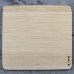 Tojiro Разделочная доска 35x33x2 см из древесины павловнии EAN 4960375080501