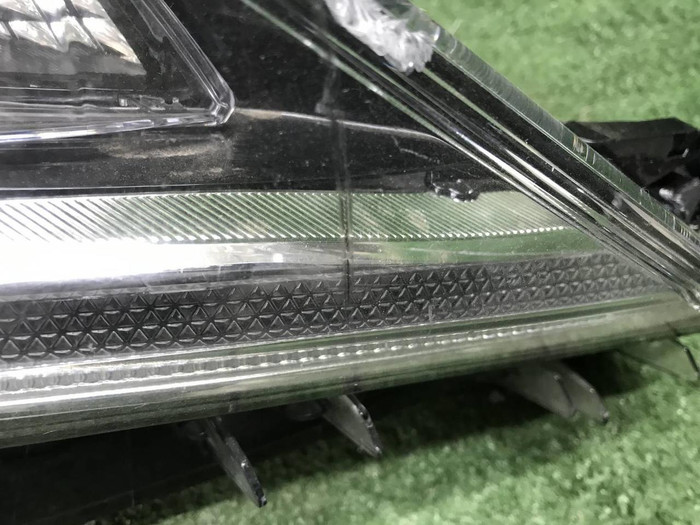 Фара правая Toyota Camry xv70 (17-нв) LED