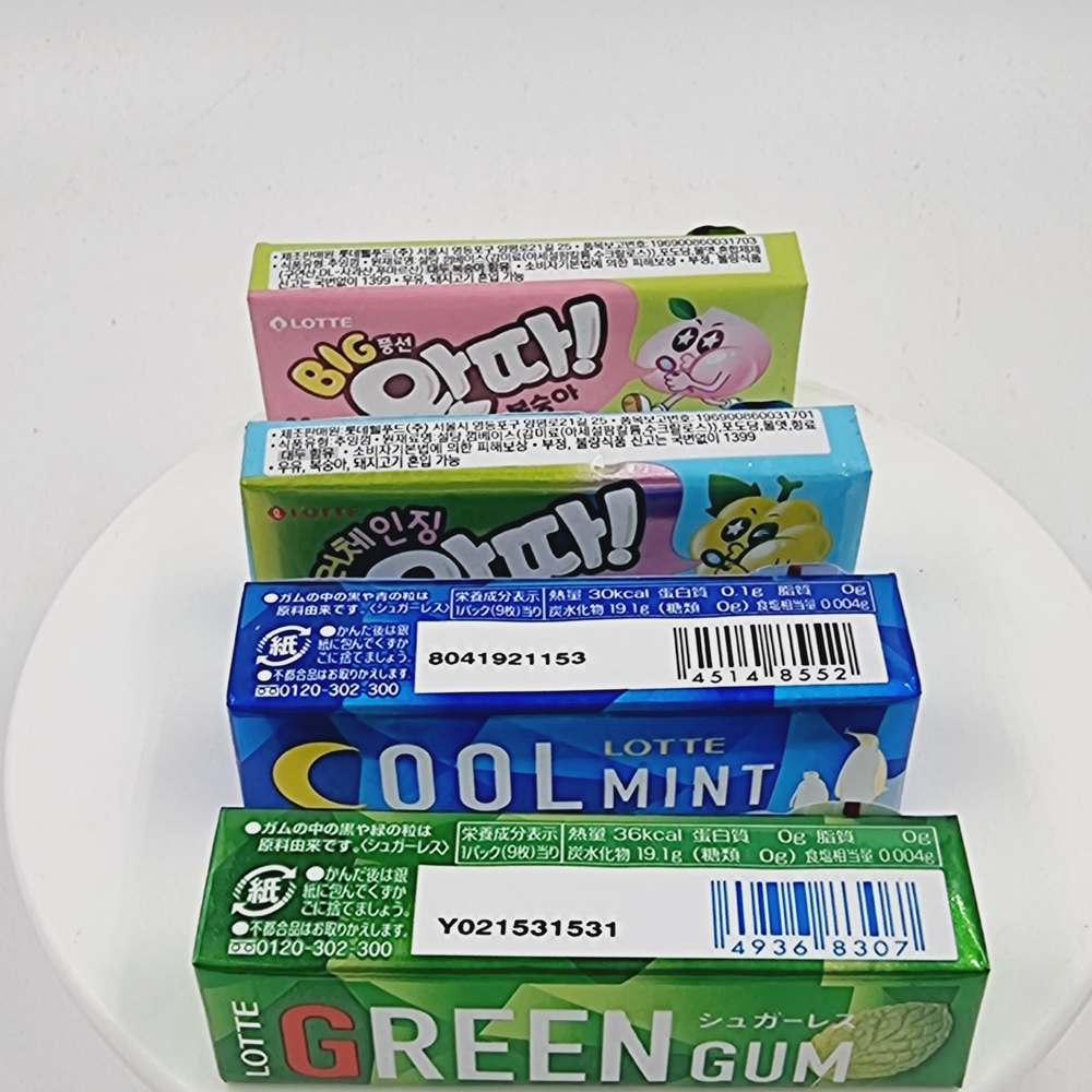 Lotte жевательные резинки без сахара Cool Mint 1 уп. и Green Gum 1 уп, 61 г (Япония)