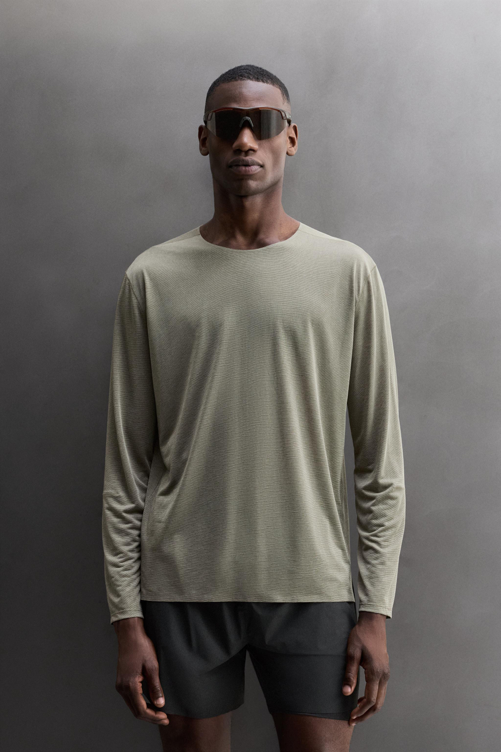 ЛЕГКАЯ ФУТБОЛКА ДЛЯ БЕГА ИЗ РЕЛЬЕФНОЙ ТКАНИ — ZARA · 4387/300
