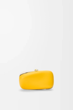 Loewe Клатч Minaudiere из двухцветной кожи ягненка наппа, экрю/желтый