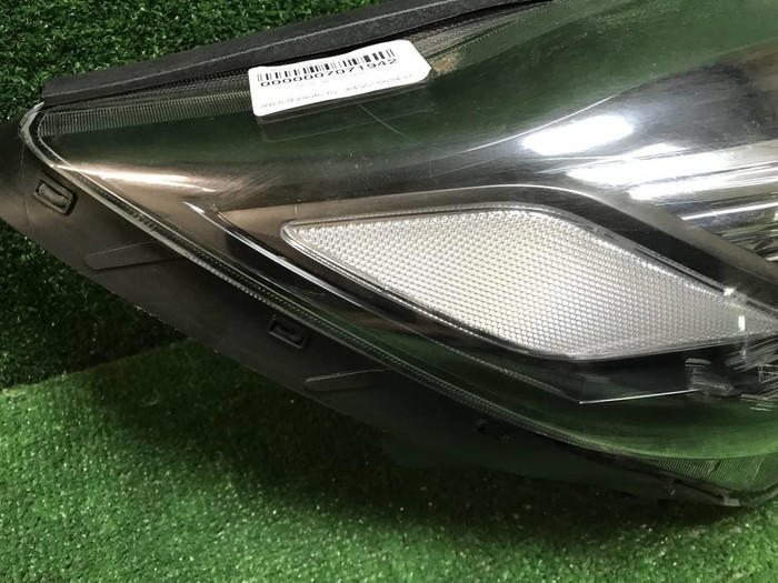 Фара правая Kia Sorento 3 UM Prime (2017-2020) LED