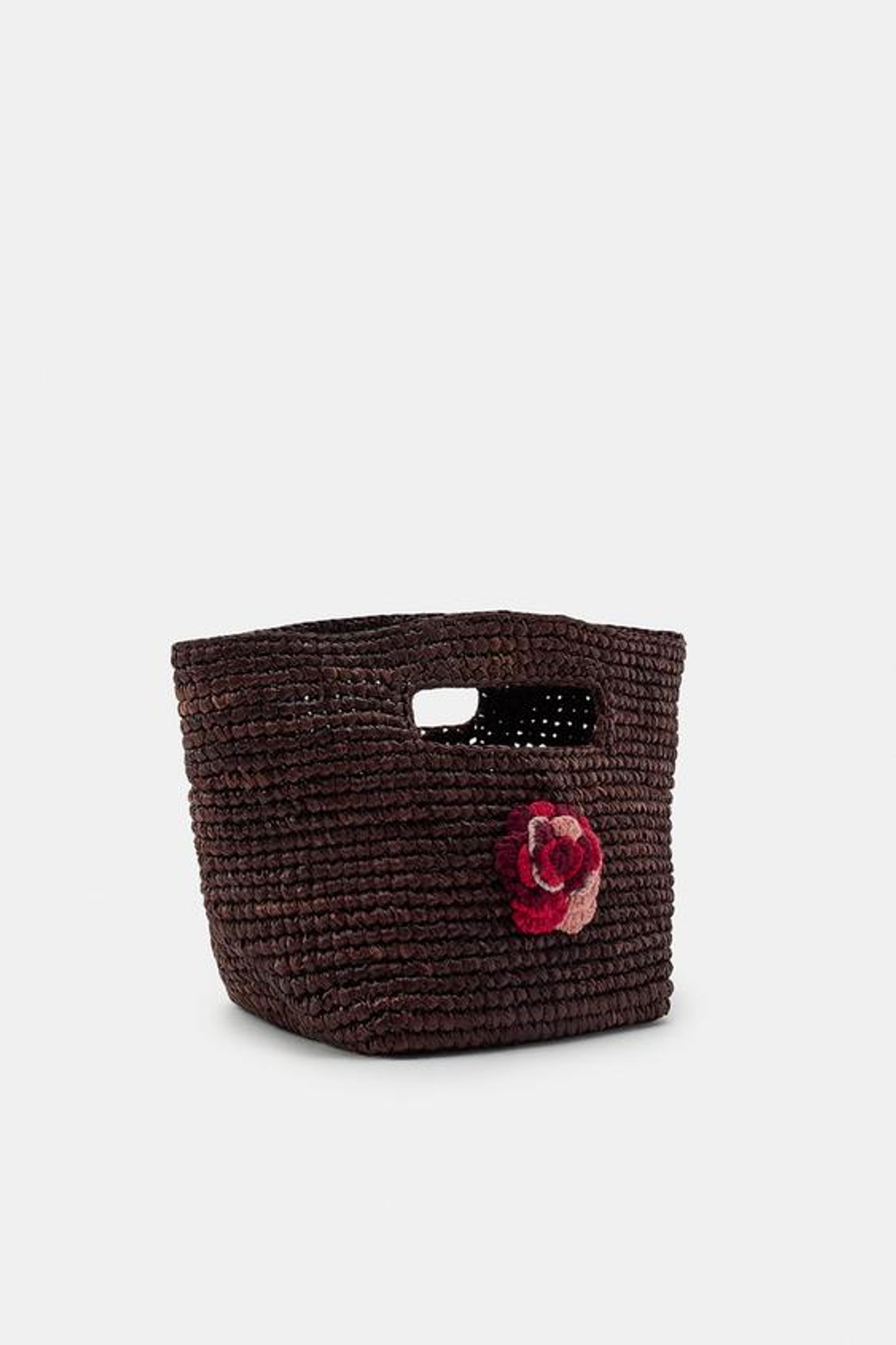 ZARA МИНИ-СУМКА ИЗ РАФИИ С ЦВЕТКОМ КРЮЧКОМ, КОРИЧНЕВЫЙ